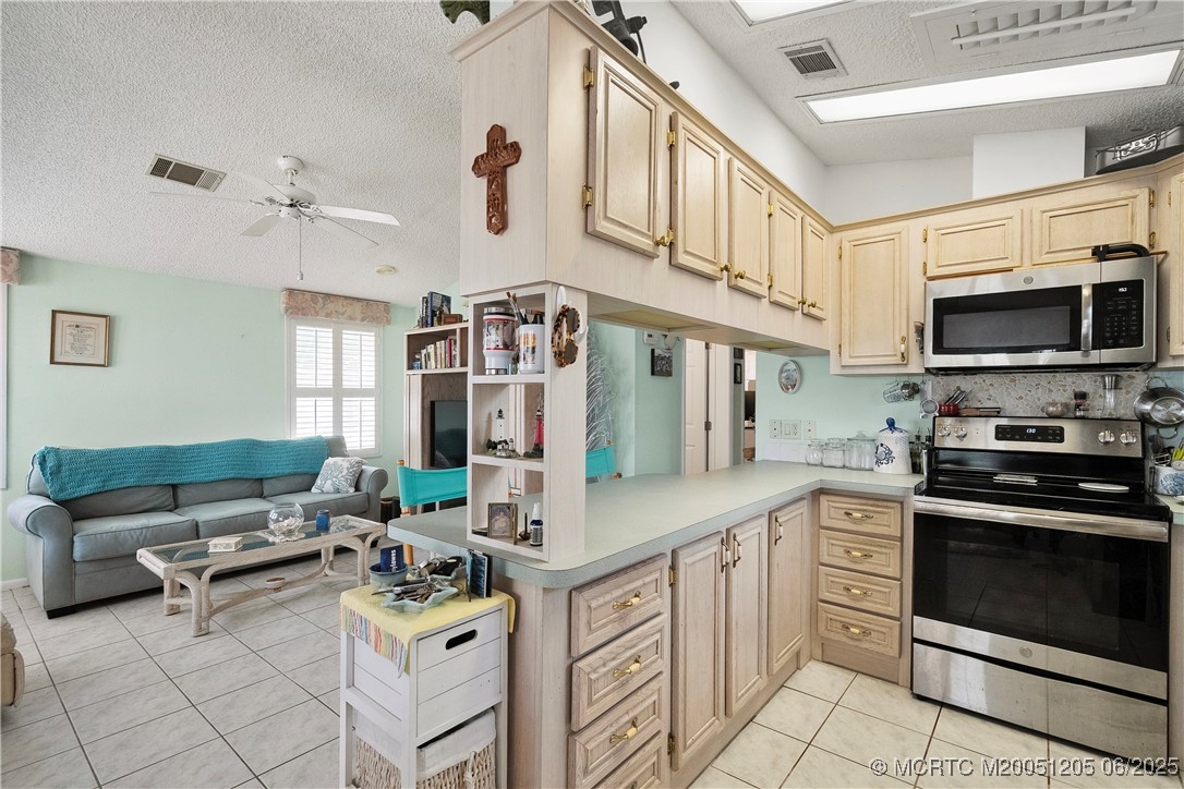 10701 S Ocean Drive 820