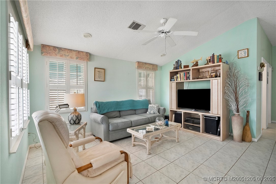 10701 S Ocean Drive 820