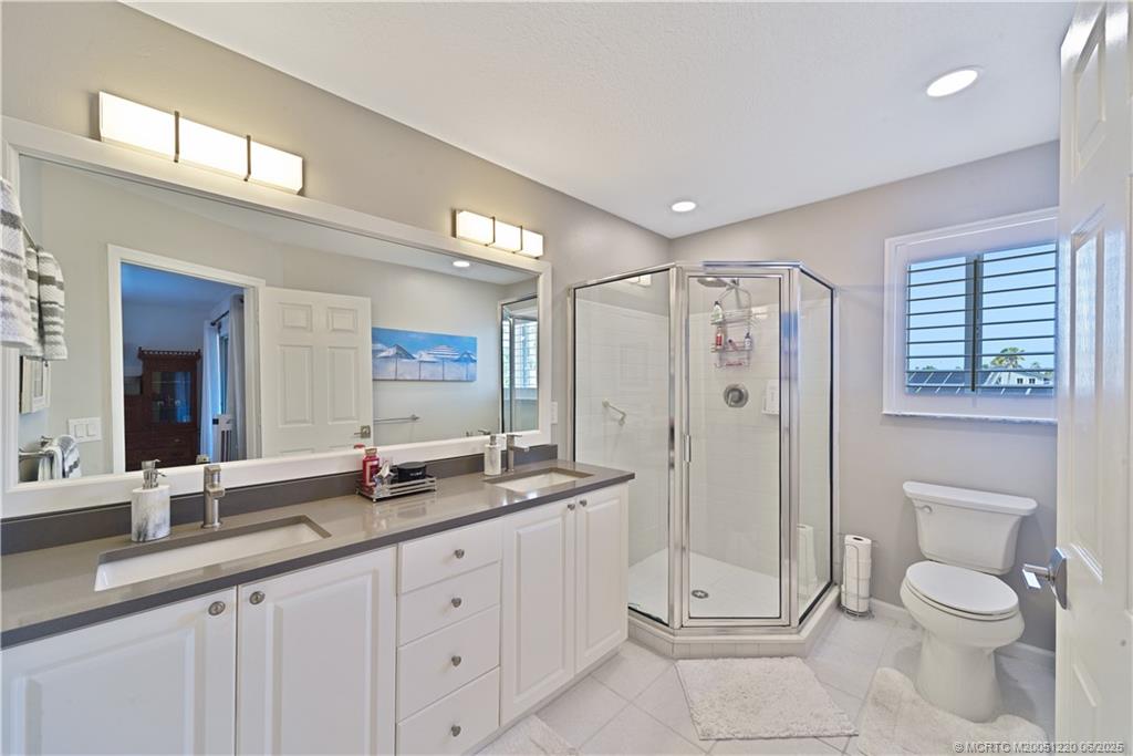 4949 N Highway A1a 113