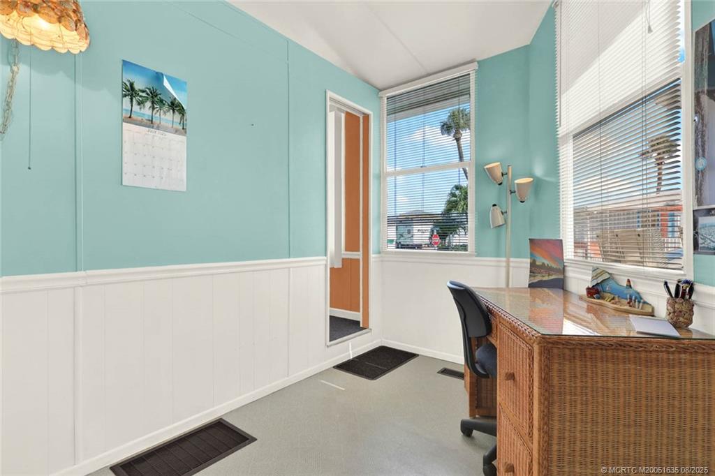 10725 S Ocean Drive 220
