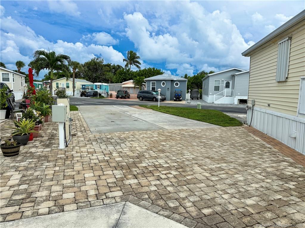 10701 S Ocean Drive 689