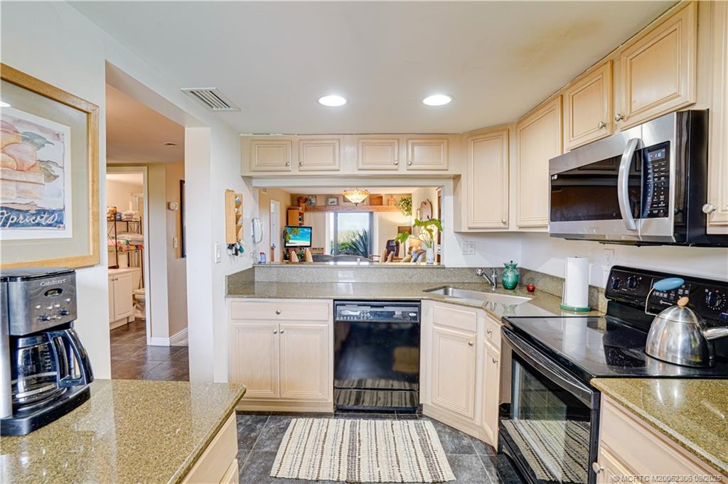 10310 S Ocean Drive 108