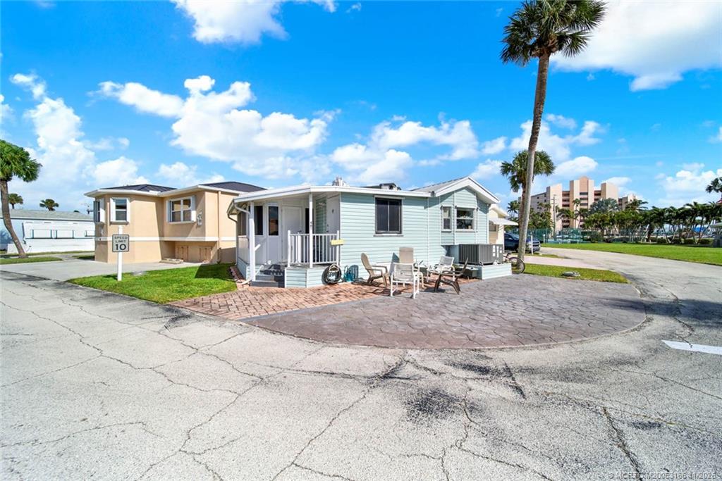 10725 S Ocean Drive 465