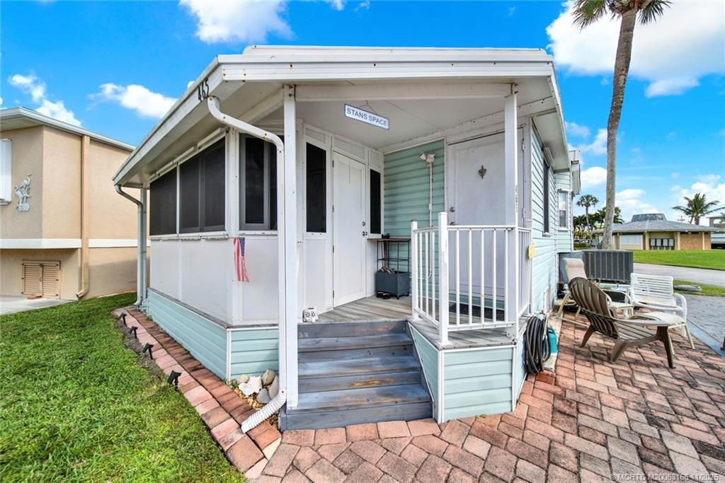 10725 S Ocean Drive 465