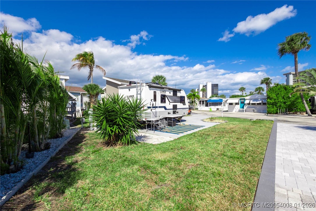 10725 S Ocean Drive 409