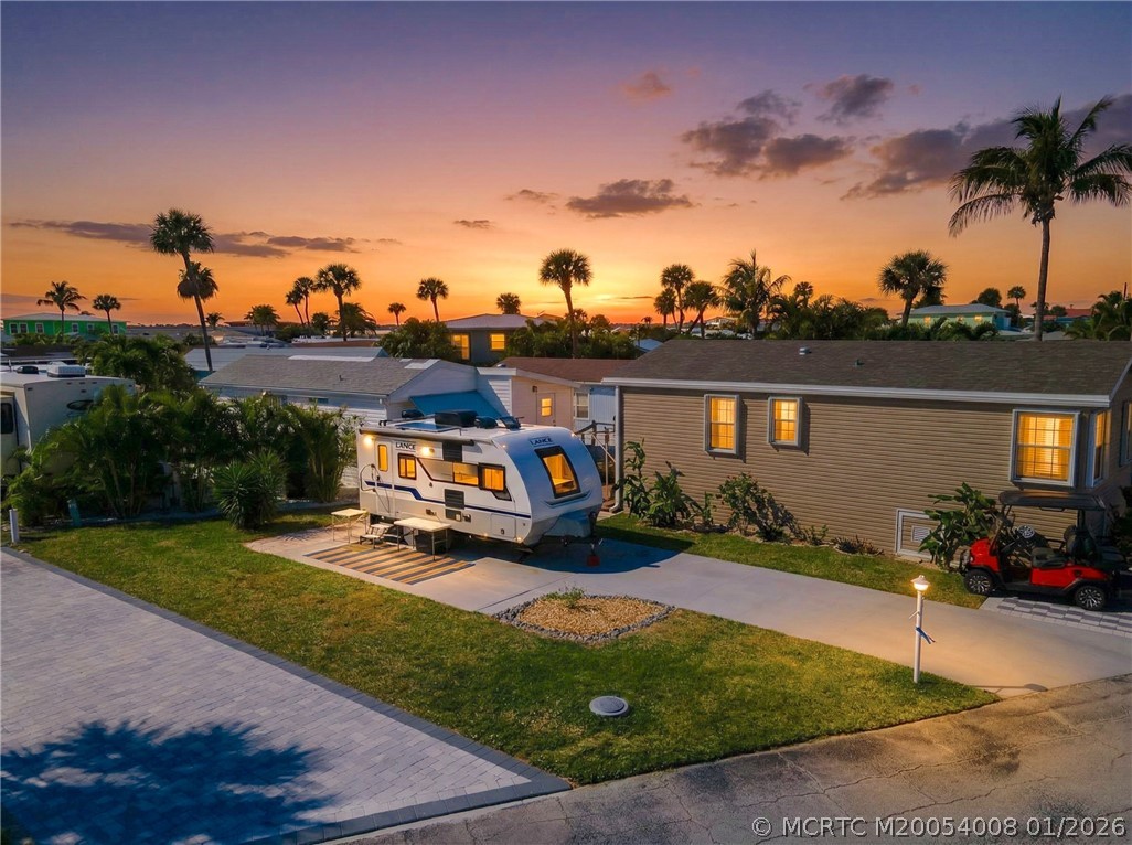 10725 S Ocean Drive 409