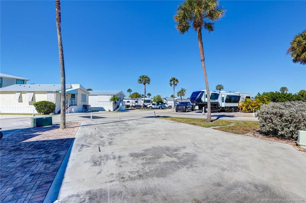 10725 S Ocean Drive 471