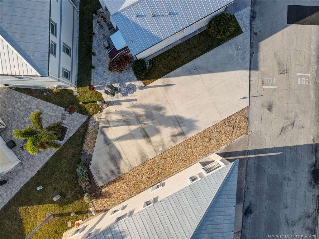 10725 S Ocean Drive 402