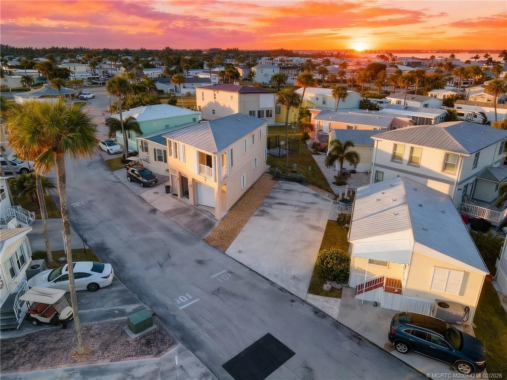 10725 S Ocean Drive 402