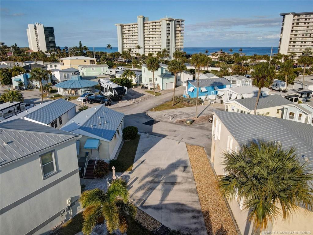 10725 S Ocean Drive 402