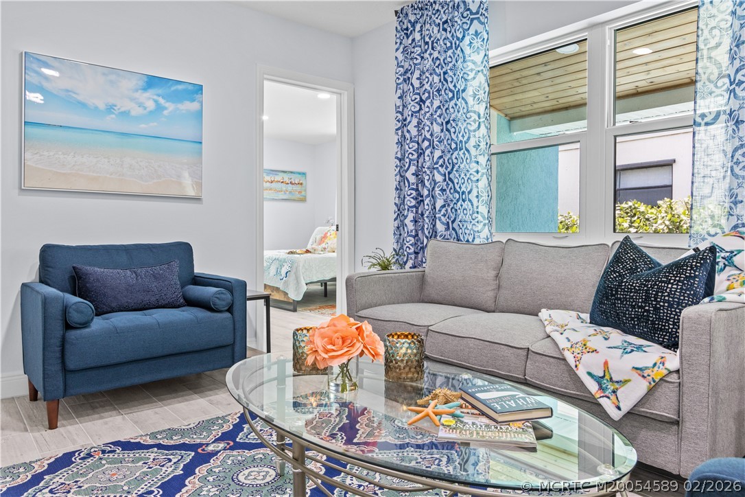 711 S Ocean Drive