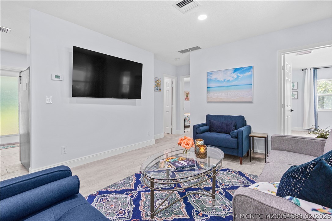 711 S Ocean Drive