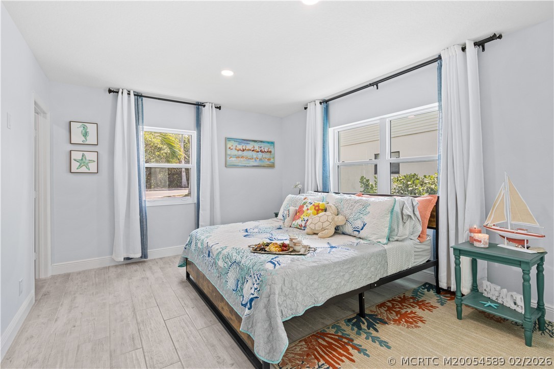 711 S Ocean Drive