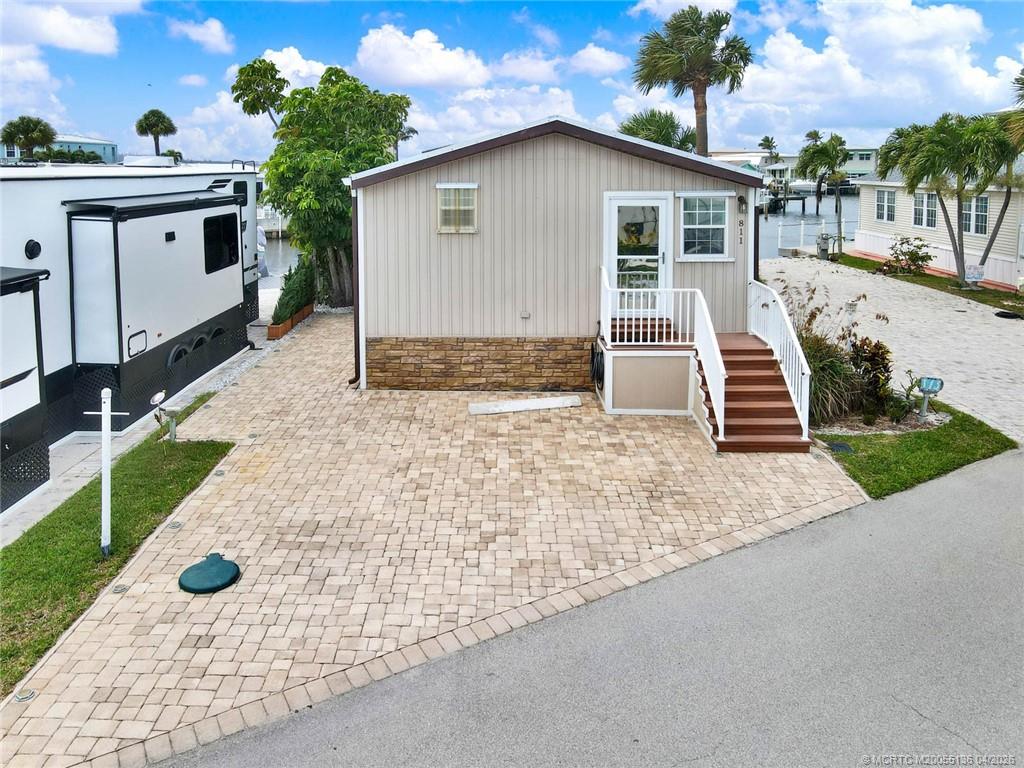 10701 S Ocean Drive 811