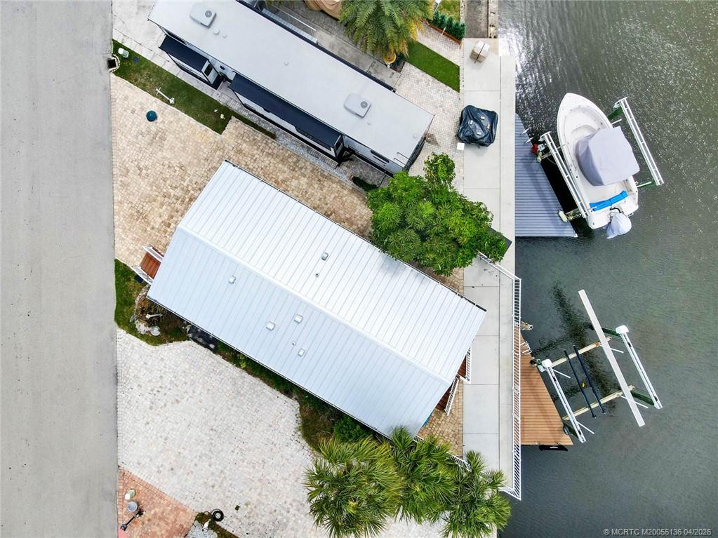 10701 S Ocean Drive 811