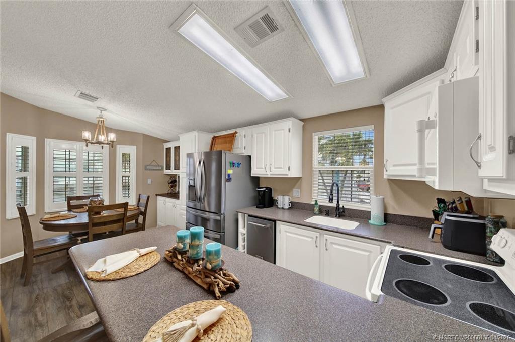 10701 S Ocean Drive 811