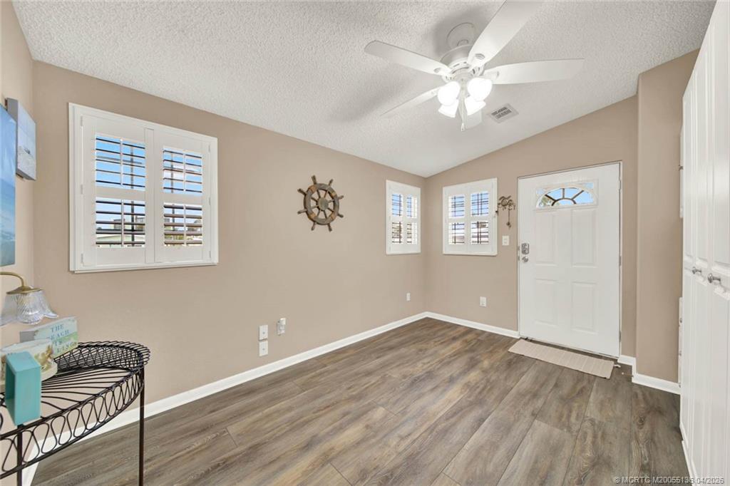 10701 S Ocean Drive 811