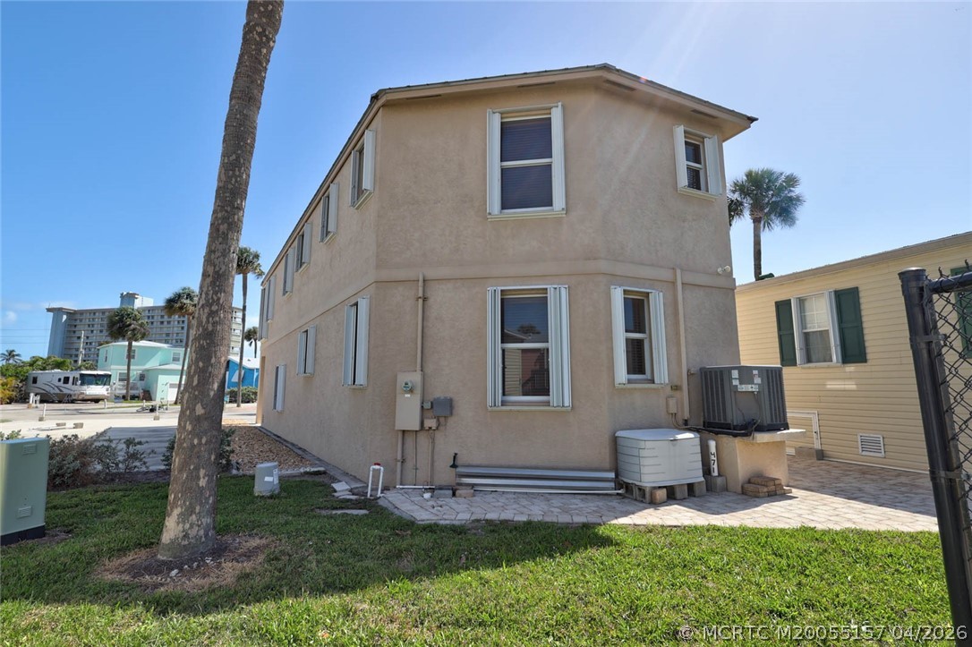 10725 S Ocean Drive 401