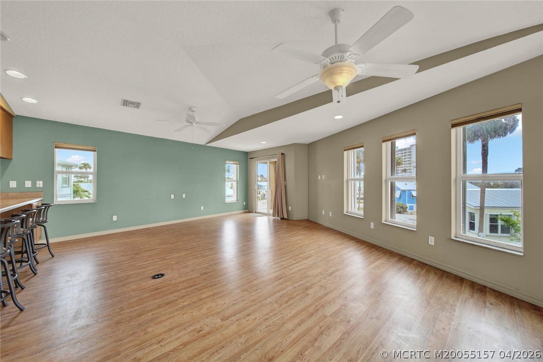 10725 S Ocean Drive 401