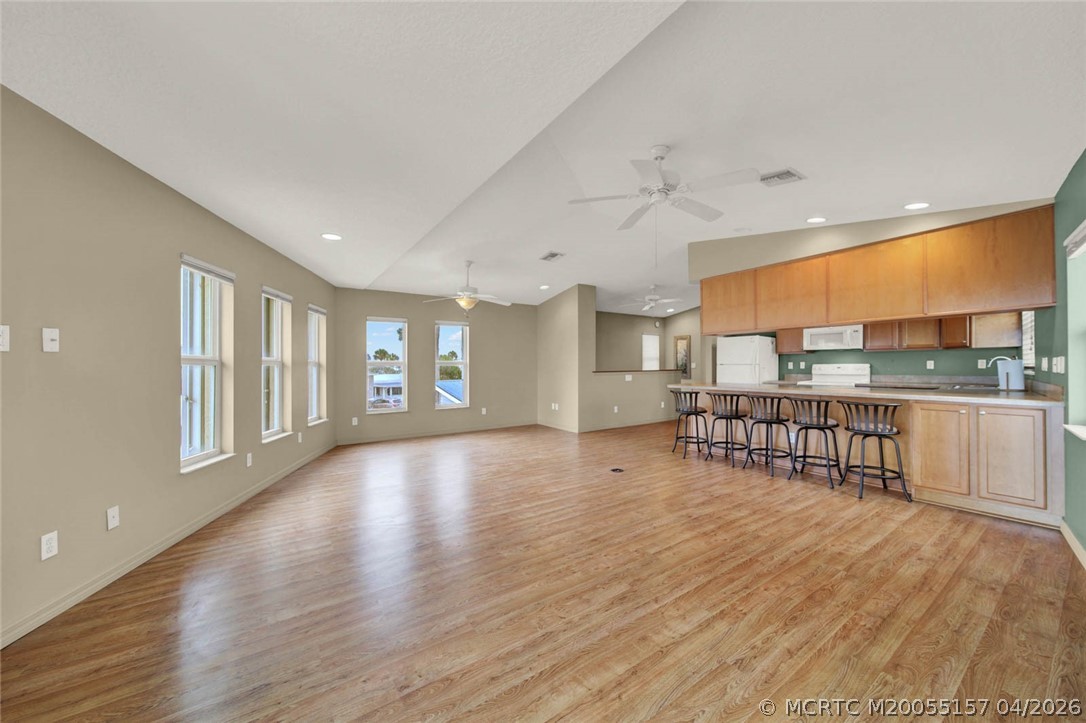 10725 S Ocean Drive 401