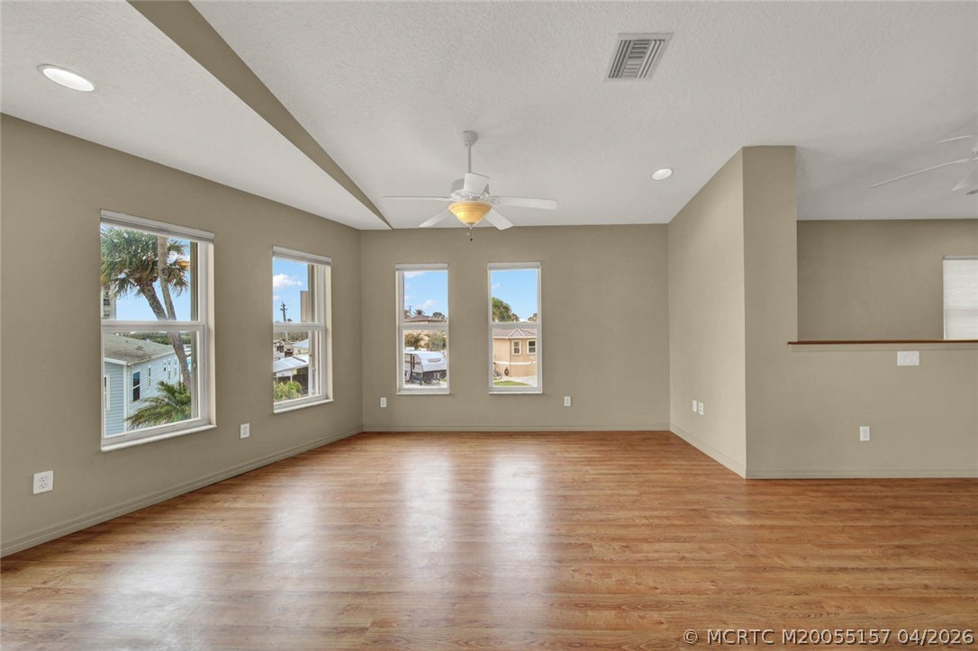 10725 S Ocean Drive 401