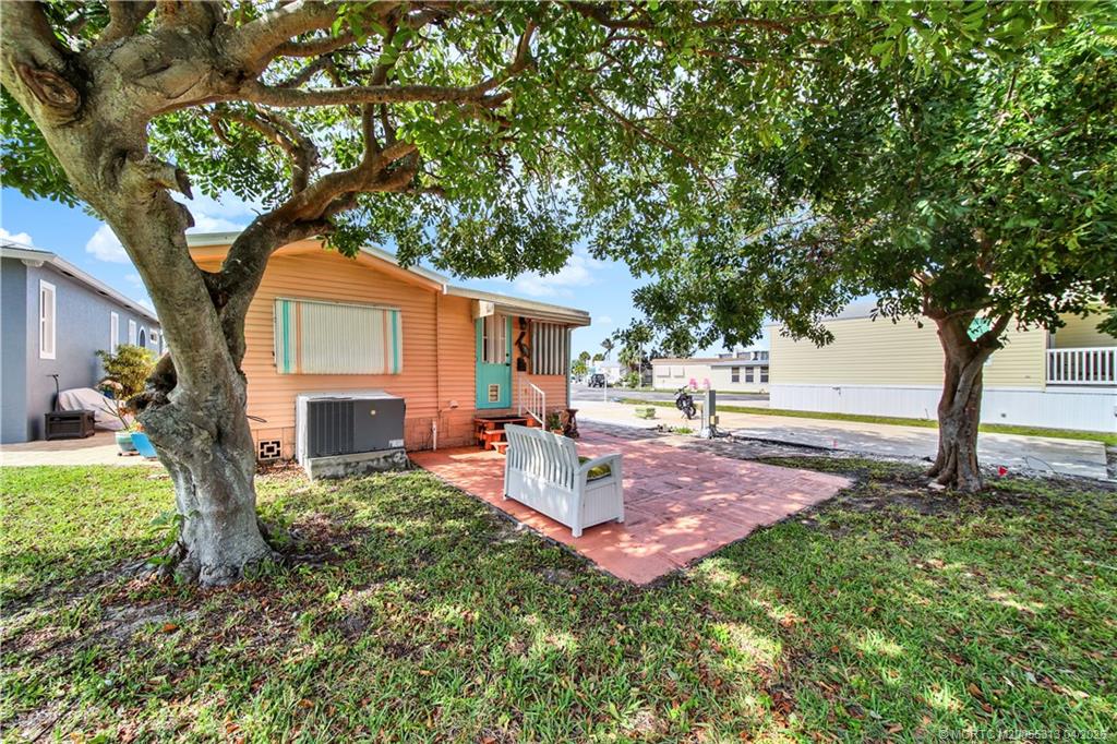 10701 S Ocean Drive 611