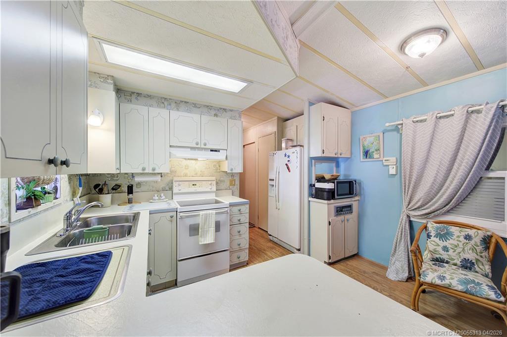 10701 S Ocean Drive 611