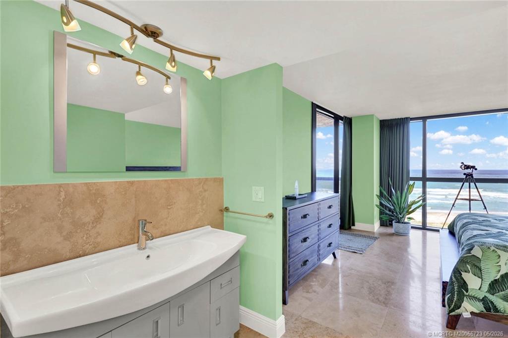 10410 S Ocean Drive 504