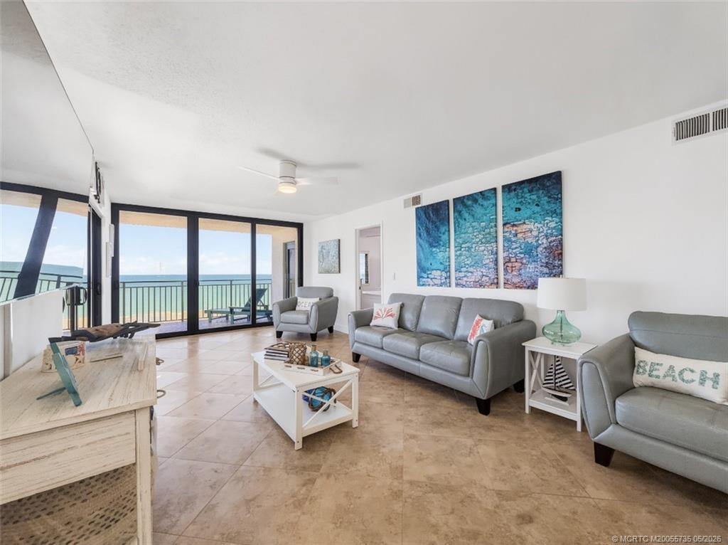 10102 S Ocean Drive 401A