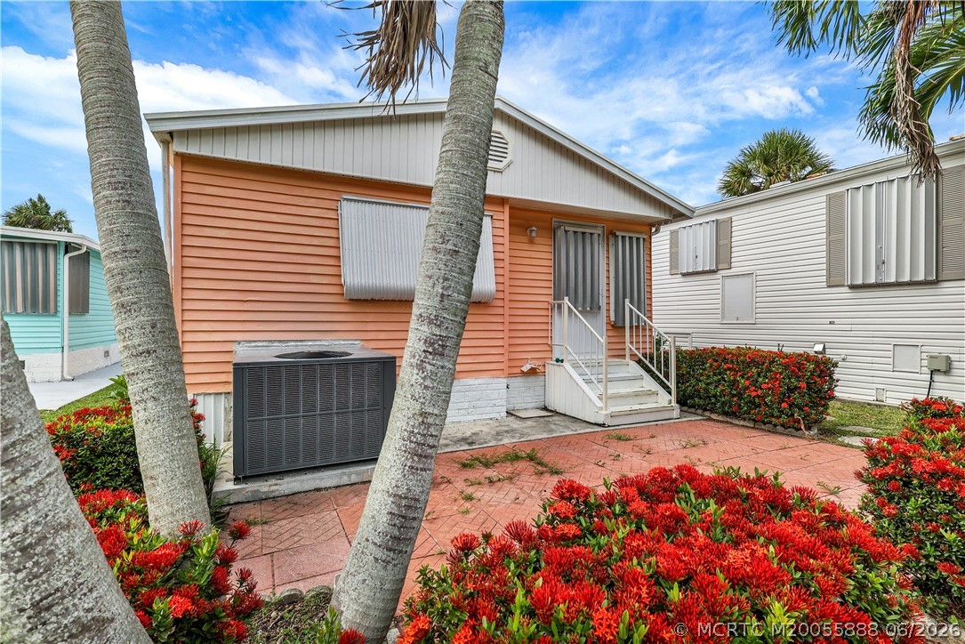10701 S Ocean Drive 617
