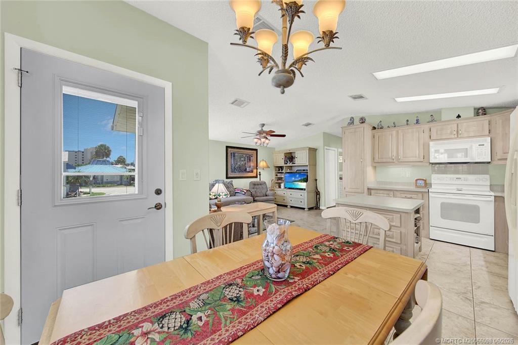 10725 S Ocean Drive 410