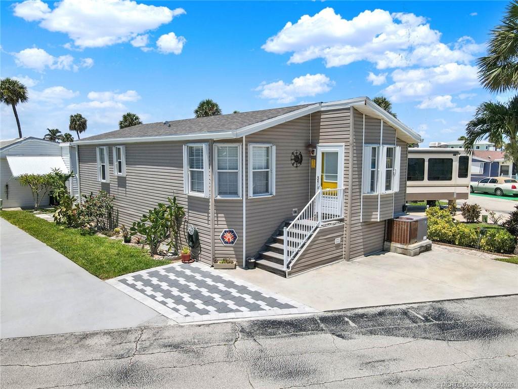 10725 S Ocean Drive 410