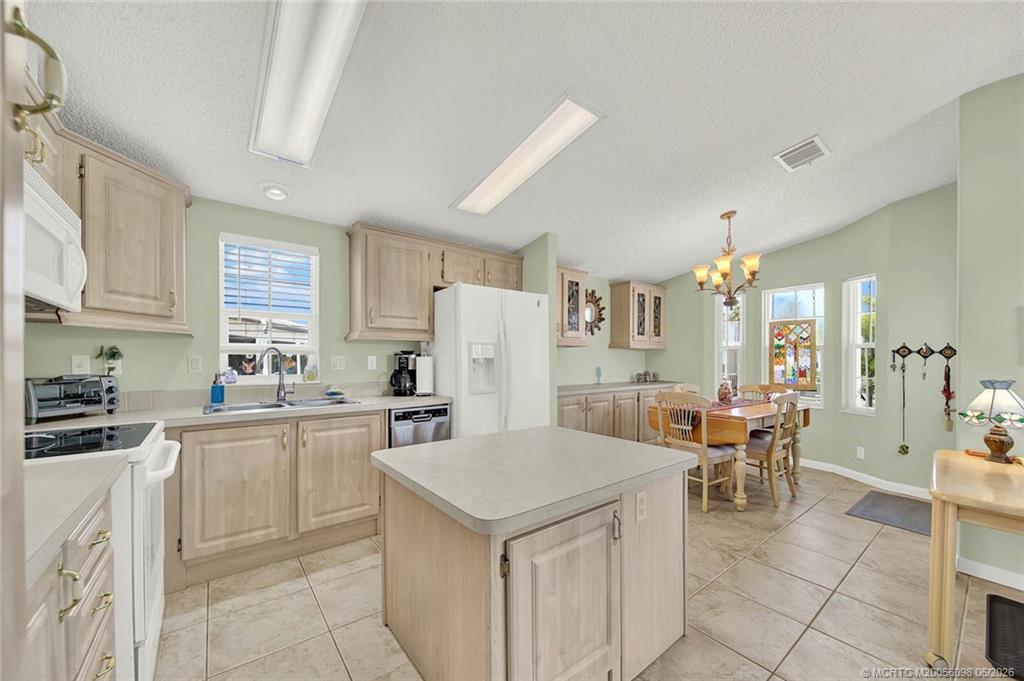 10725 S Ocean Drive 410