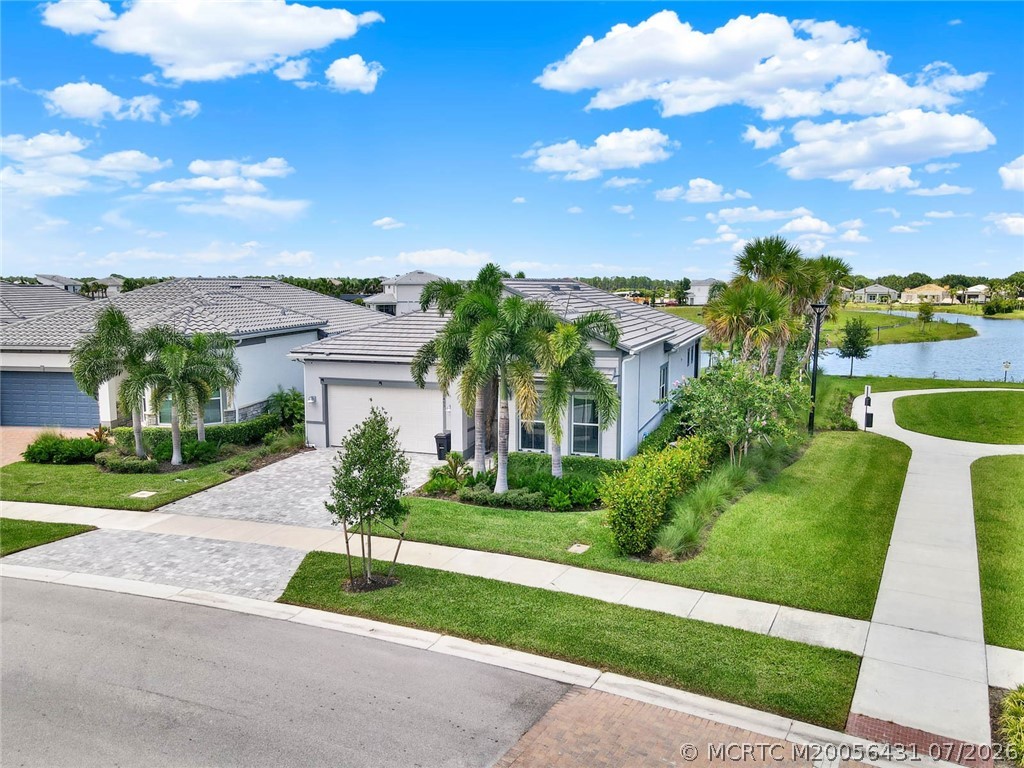 10405 Northbrook Circle
