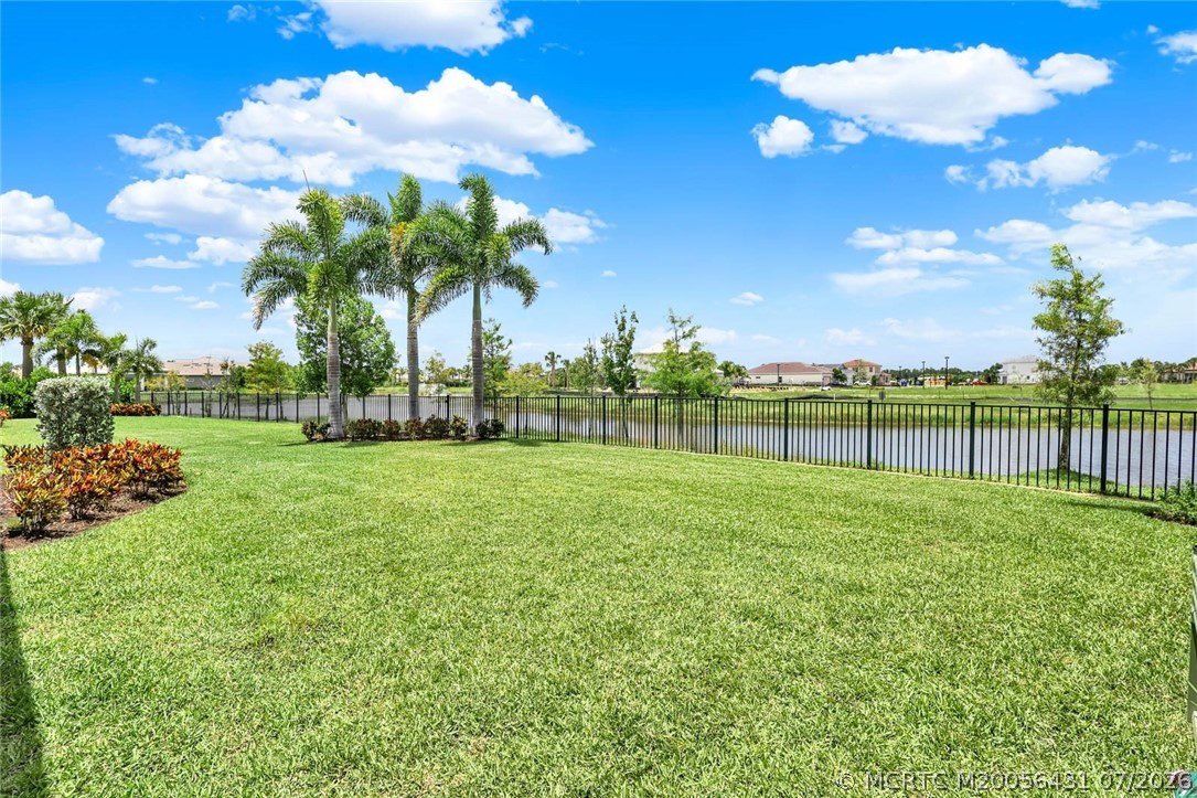 10405 Northbrook Circle