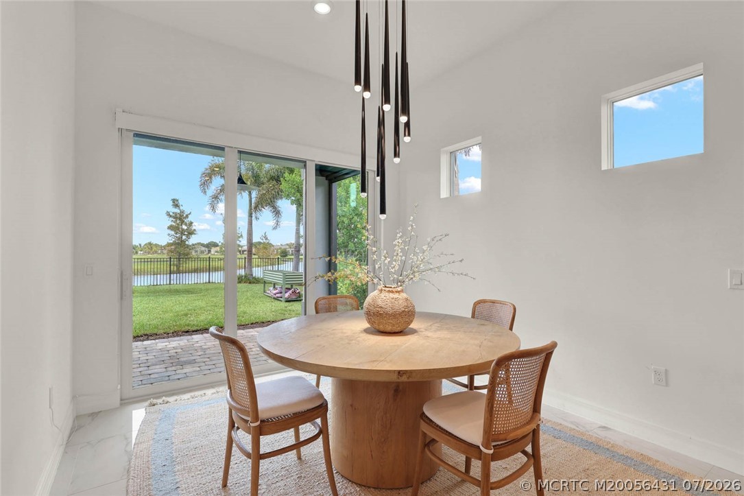 10405 Northbrook Circle