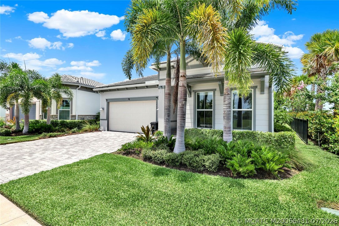 10405 Northbrook Circle