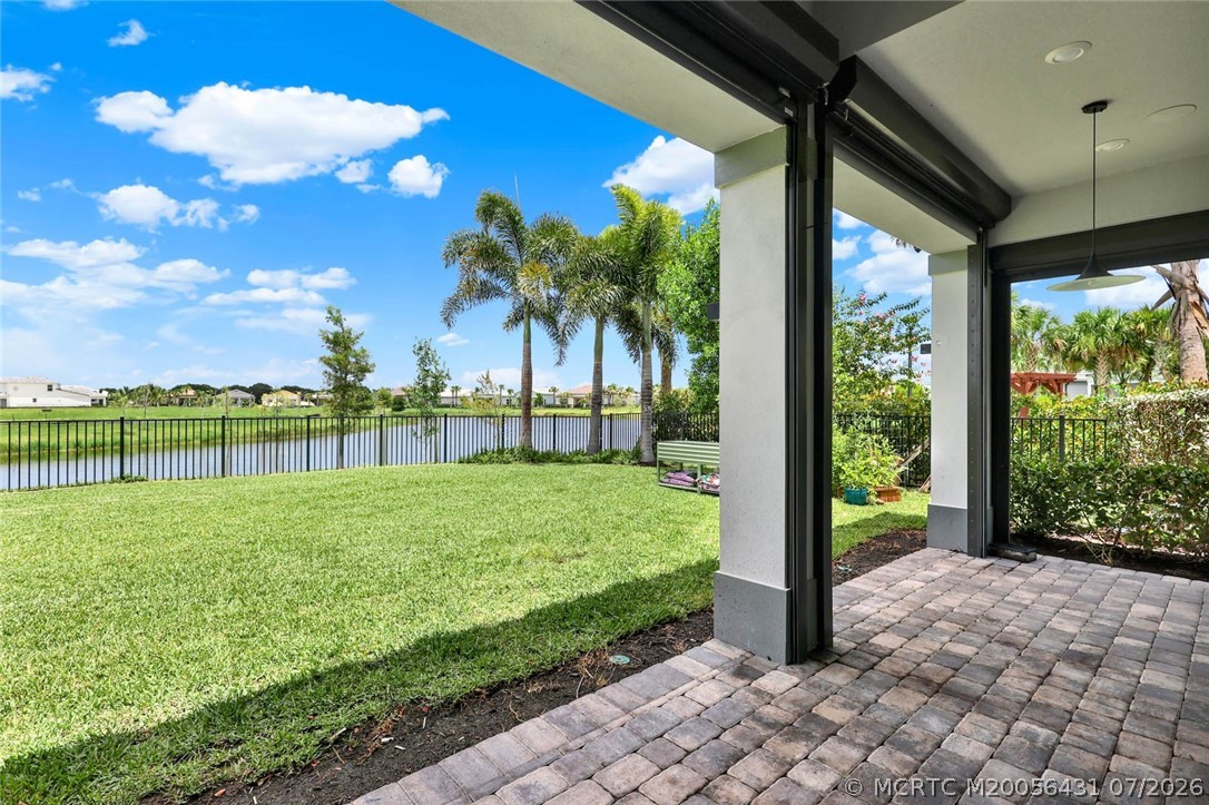 10405 Northbrook Circle