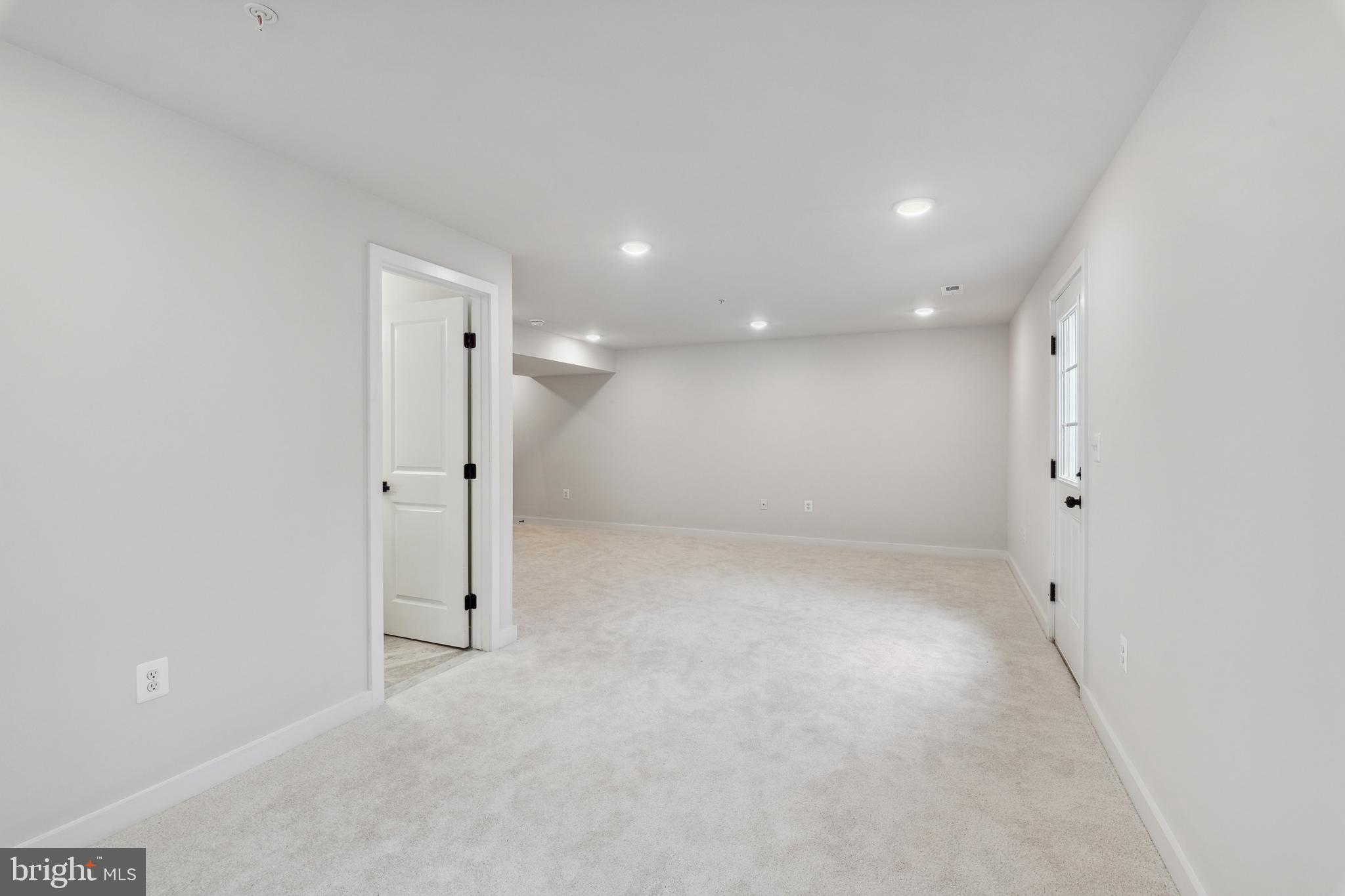 7823 Jude Ln