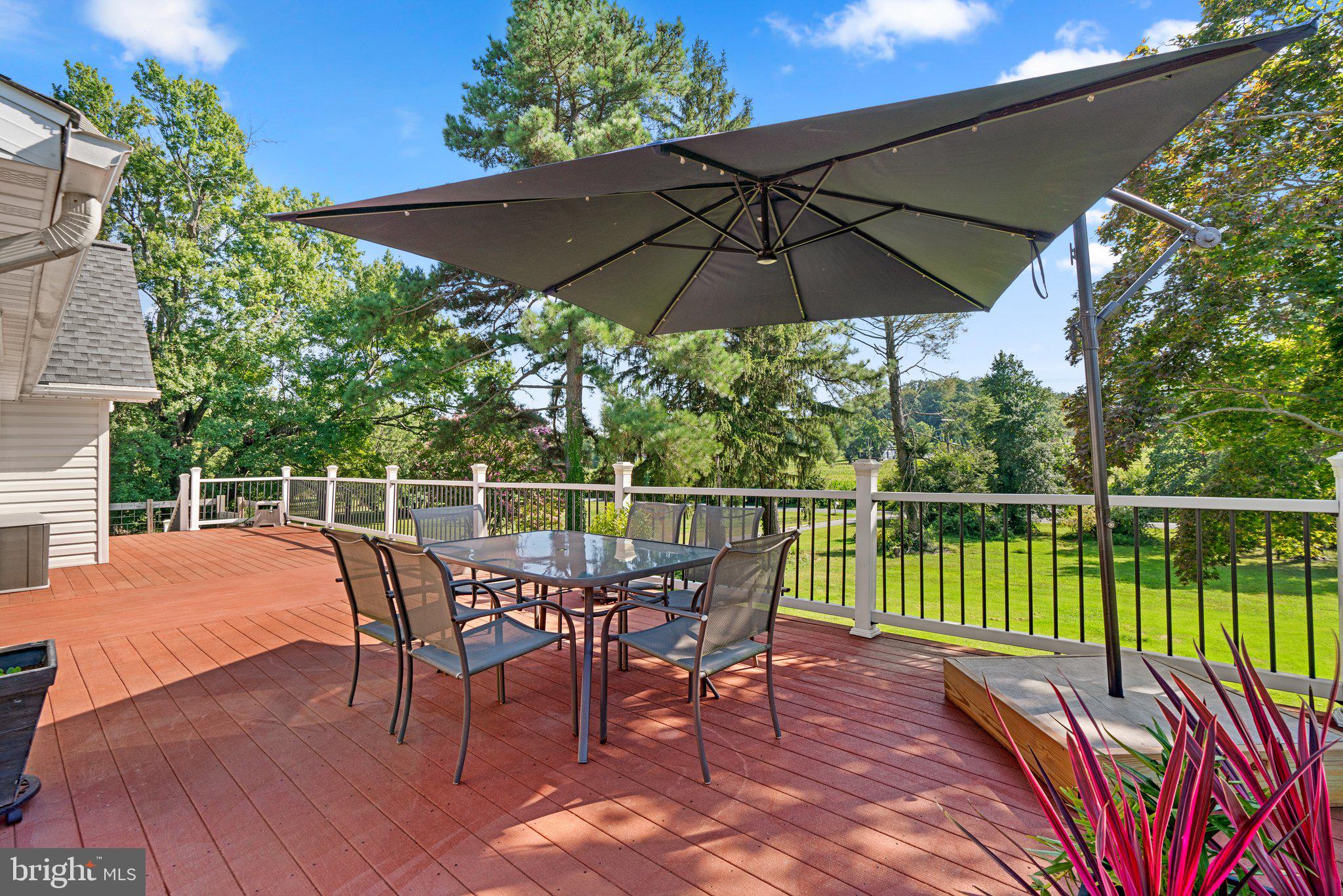 852 Maple Rd