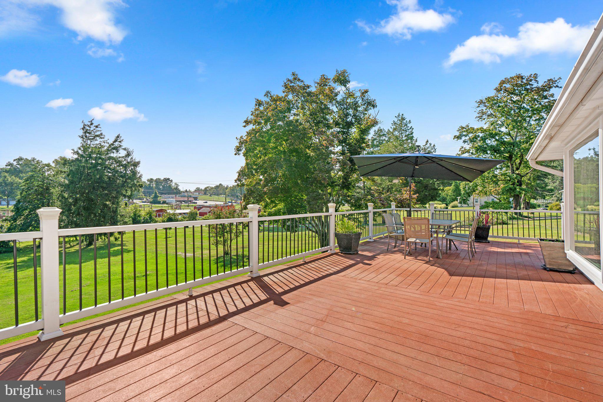 852 Maple Rd