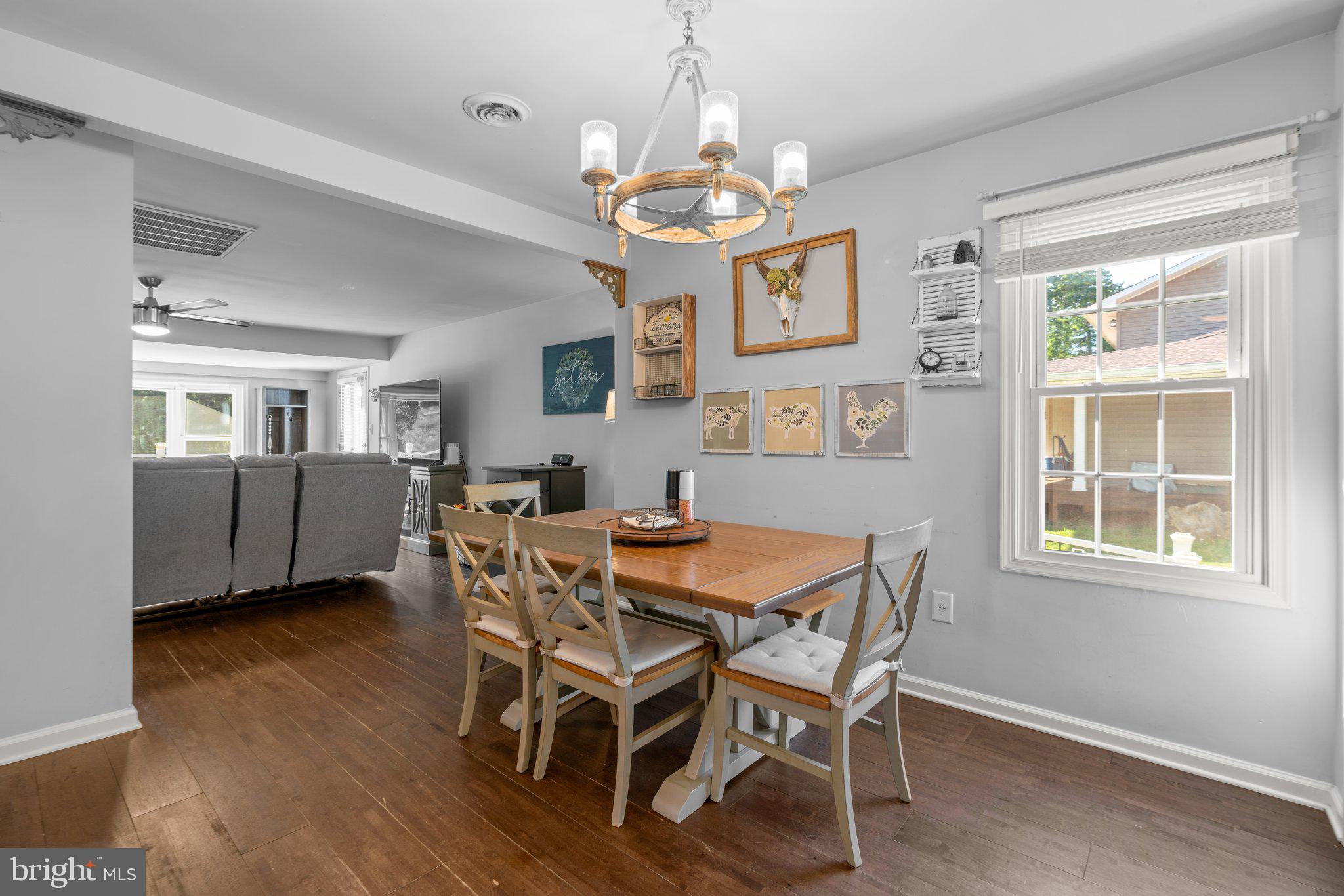 852 Maple Rd