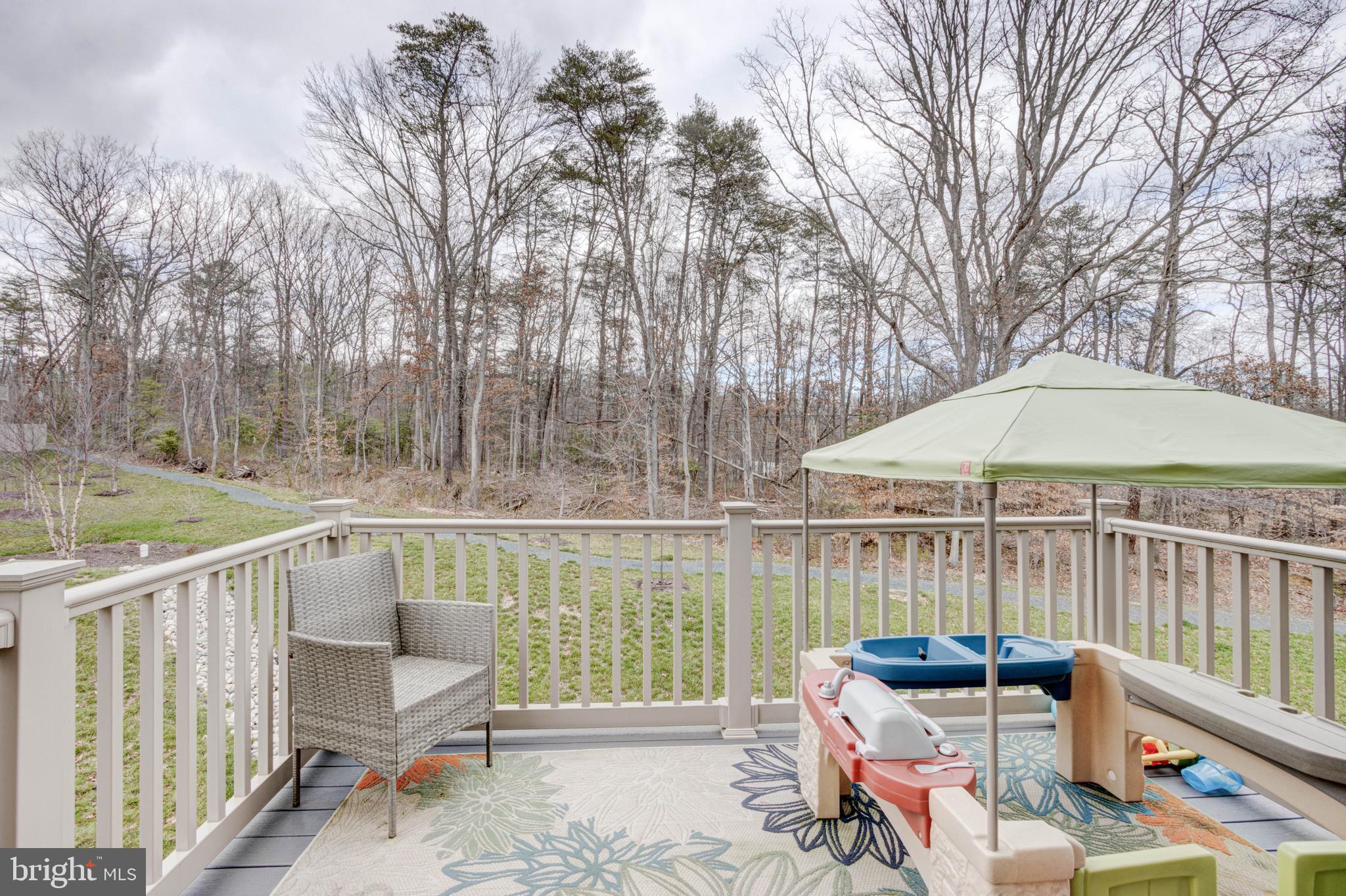 3326 Pitch Pine Dr