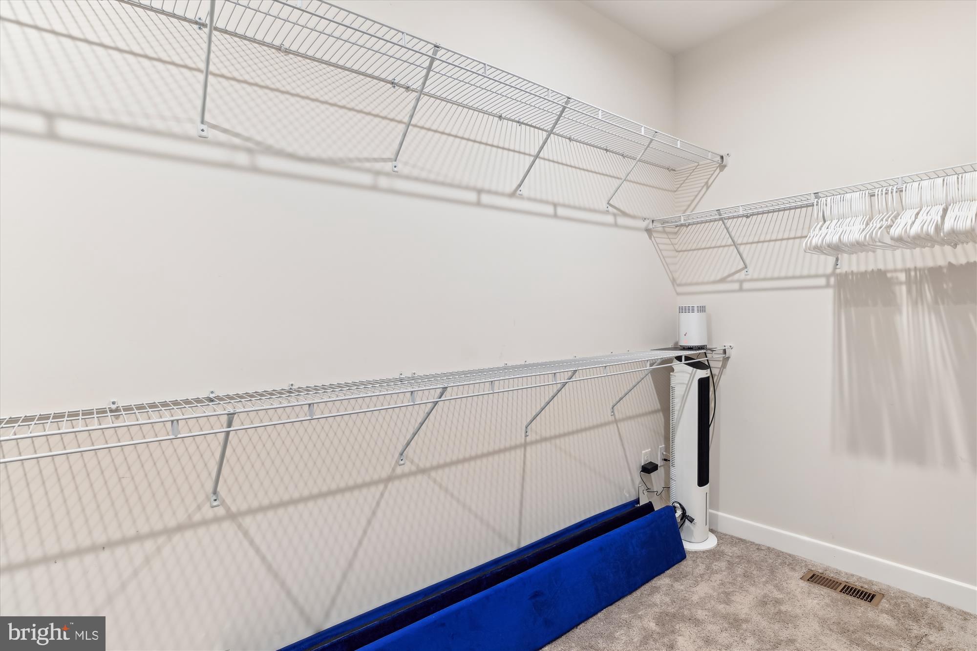 1555 Catbriar Way