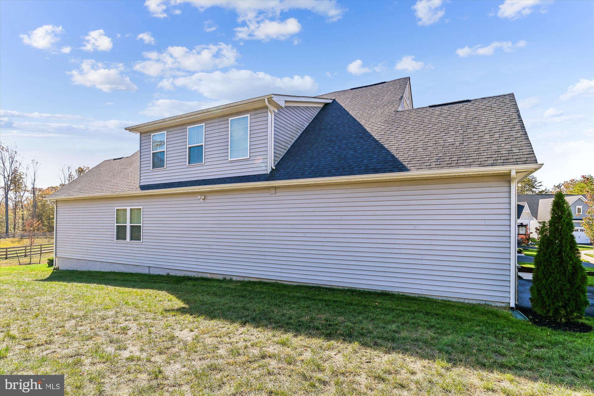 1555 Catbriar Way