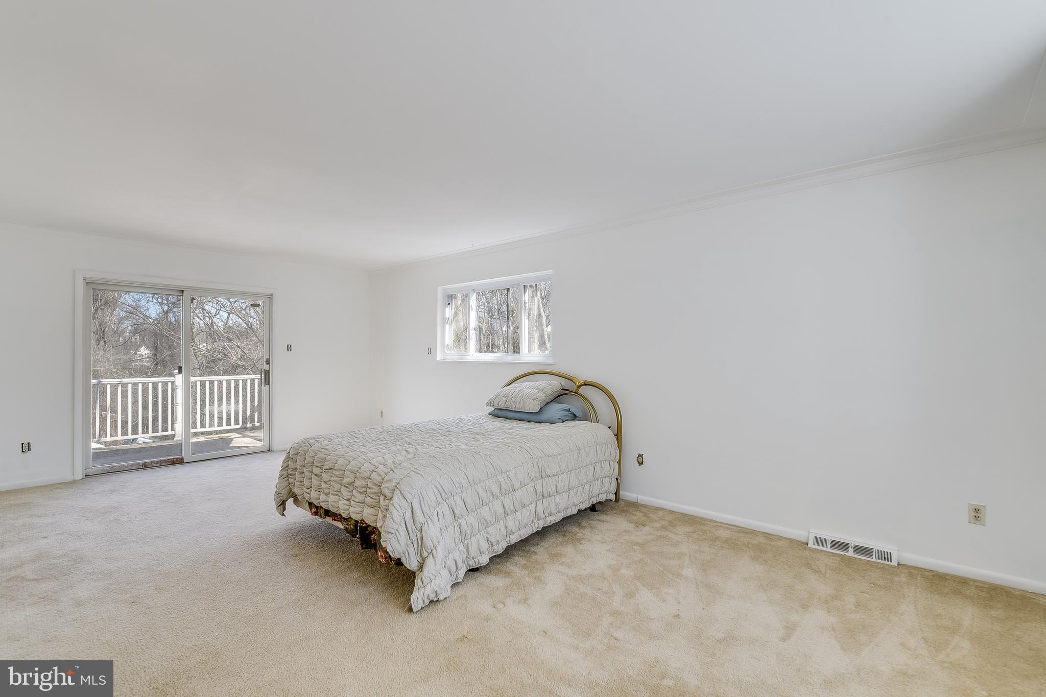 1000 Tudor Dr