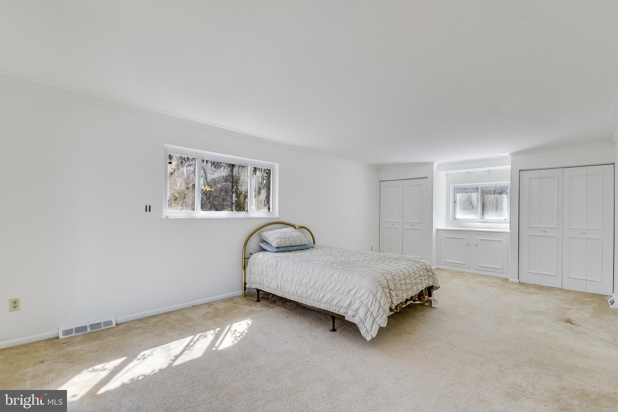 1000 Tudor Dr
