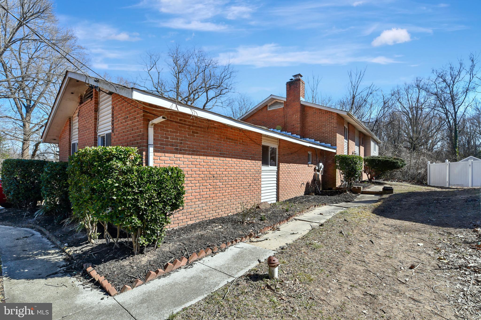 1000 Tudor Dr