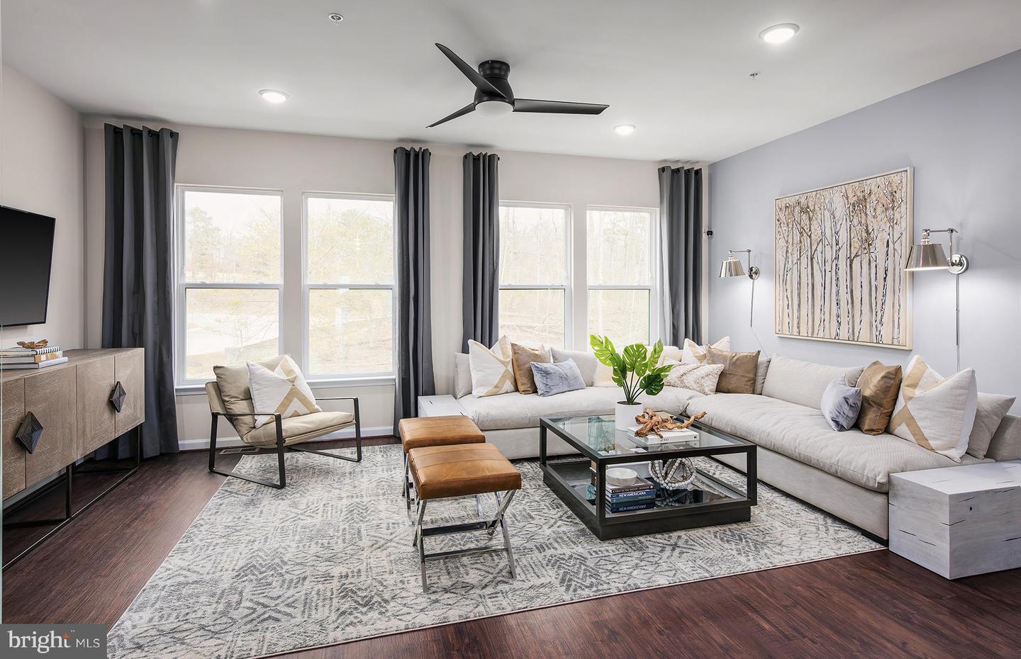 1211 Bear Oak Ln