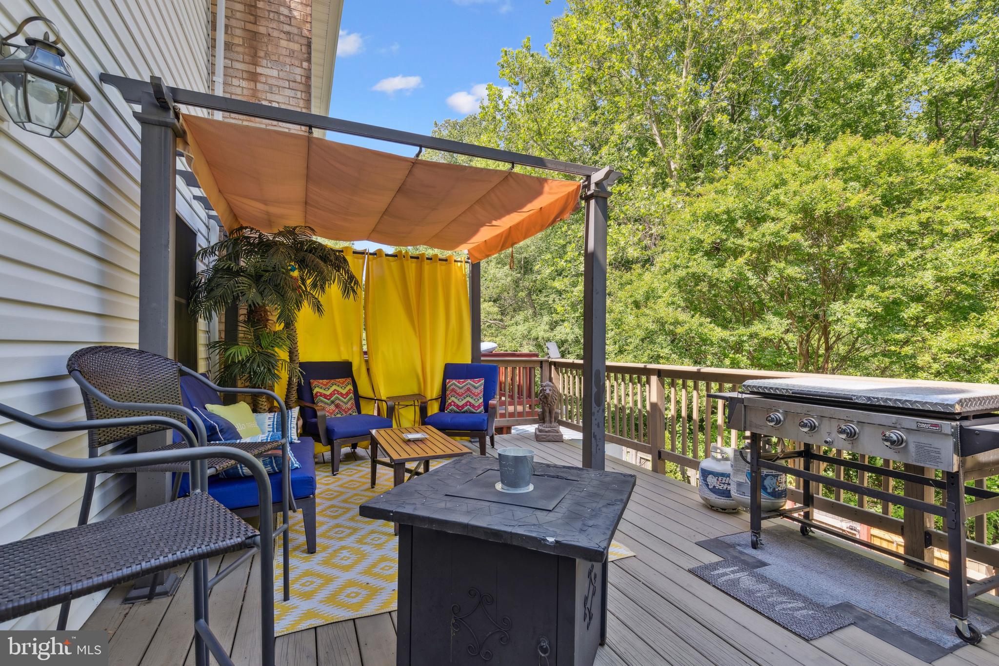 1643 Forest Hill Ct